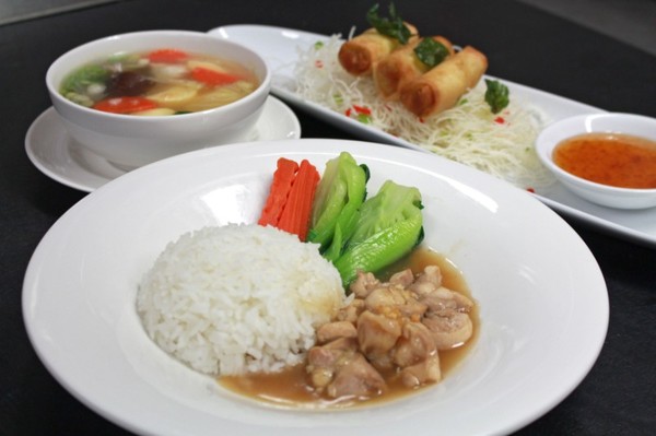 Thai Combo Set Menu อร่อยเป็นเซ็ตทั้งมื้อกลางวัน-เย็น ในราคาสบายกระเป๋า ที่ โรงแรมดุสิตปริ๊นเซส เชียงใหม่