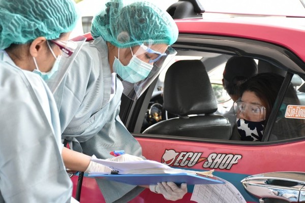 โรงพยาบาลพญาไท 1 DRIVE THRU FLU VACCINATION สะดวก ง่าย ปลอดภัย ไม่ต้องลงจากรถ ในยุค COVID-19 ระบาด