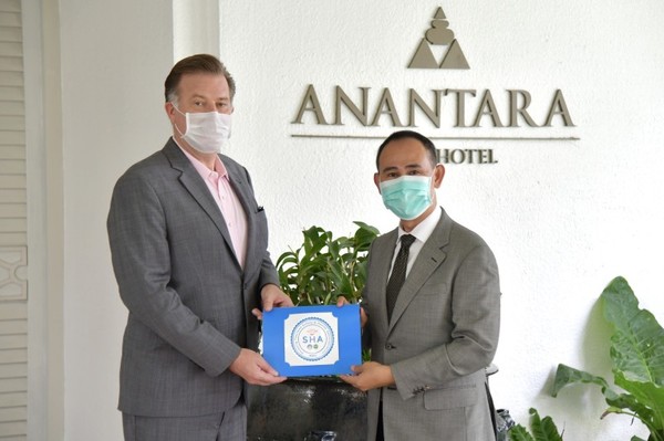 ANANTARA SIAM BANGKOK HOTEL IS AWARDED THE AMAZING THAILAND SAFETY AND HEALTH ADMINISTRATION: SHA CERTIFICATION