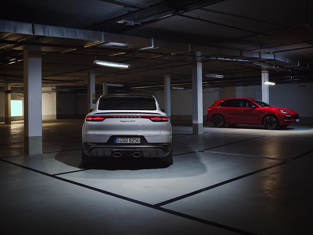 ติดตั้งขุมพลังเครื่องยนต์ V8: ปอร์เช่ คาเยนน์ จีทีเอส ใหม่ (The new Porsche Cayenne GTS)