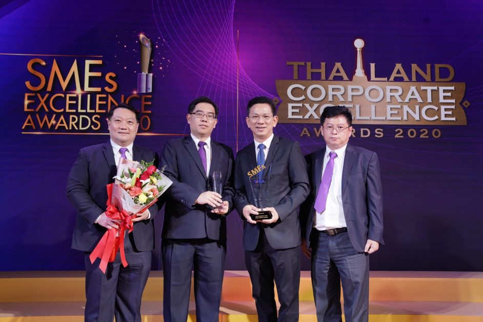 ไทยพาณิชย์ แสดงความยินดีลูกค้าเอสเอ็มอี บริษัท ดีไซน์ ออลเทอร์เนทีฟ จำกัด คว้ารางวัล Gold Awards จากงาน SMEs Excellence Awards
