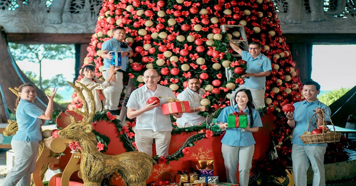ชาวเซ็นทาราแกรนด์มิราจ พัทยา ร่วมประดับต้นคริสต์มาสต้อนรับเทศกาลแห่งความสุข ปี 2021
