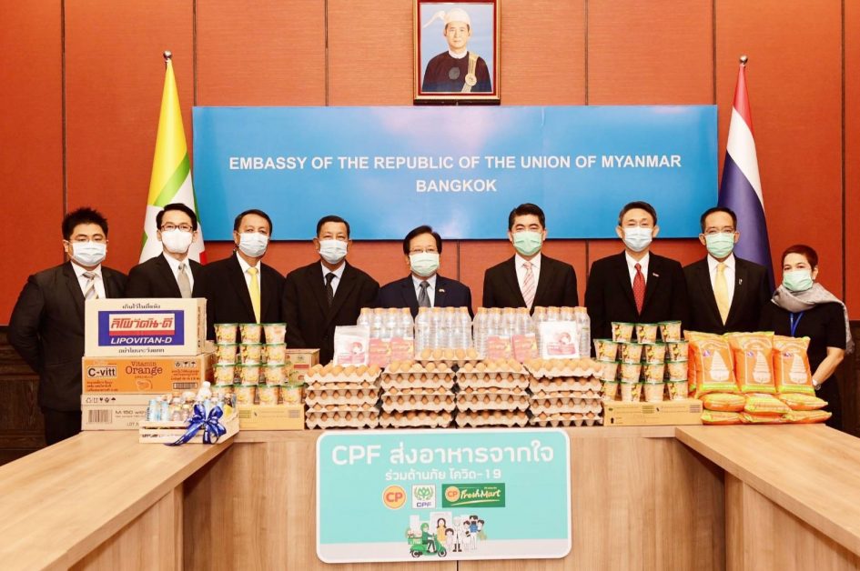 CPF เดินหน้าโครงการส่งอาหารจากใจร่วมต้านภัยโควิด-19 จับมือทรู-โอสถสภา ช่วยเหลือชาวเมียนมาสมุทรสาคร